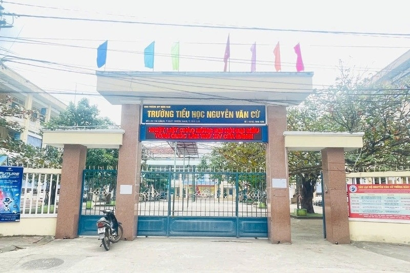 Kỷ luật cảnh cáo, không bố trí giảng dạy với cô giáo sửa 19 bài để hạ điểm học sinh