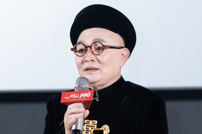 Lo lắng và nóng ruột khi hỏi NSƯT Xuân Hinh, nam đạo diễn ngỡ ngàng với câu trả lời