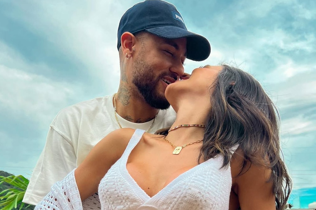 Neymar lắm tài, nhiều… scandal: Đời tư lấn át bóng đá