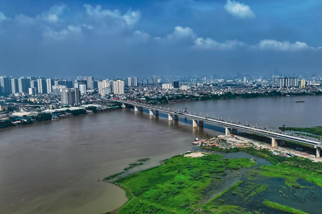 Phát hiện thi thể người đàn ông nổi trên sông ở Hà Nội