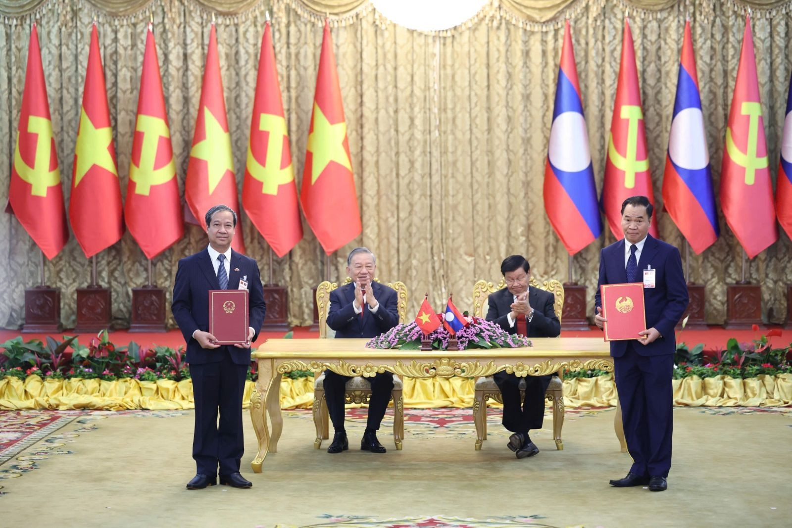 Sẽ thành lập Trường Đại học Việt Nam tại Lào