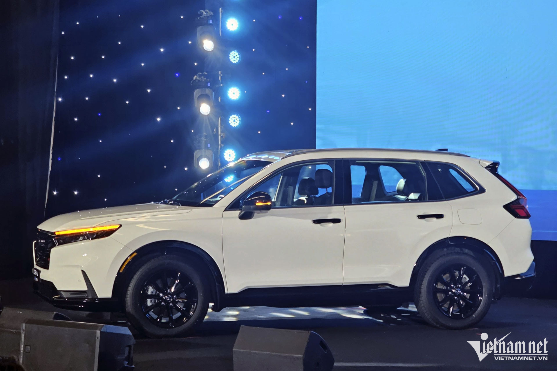 W-Honda CR V hybrid lap rap (2).jpg