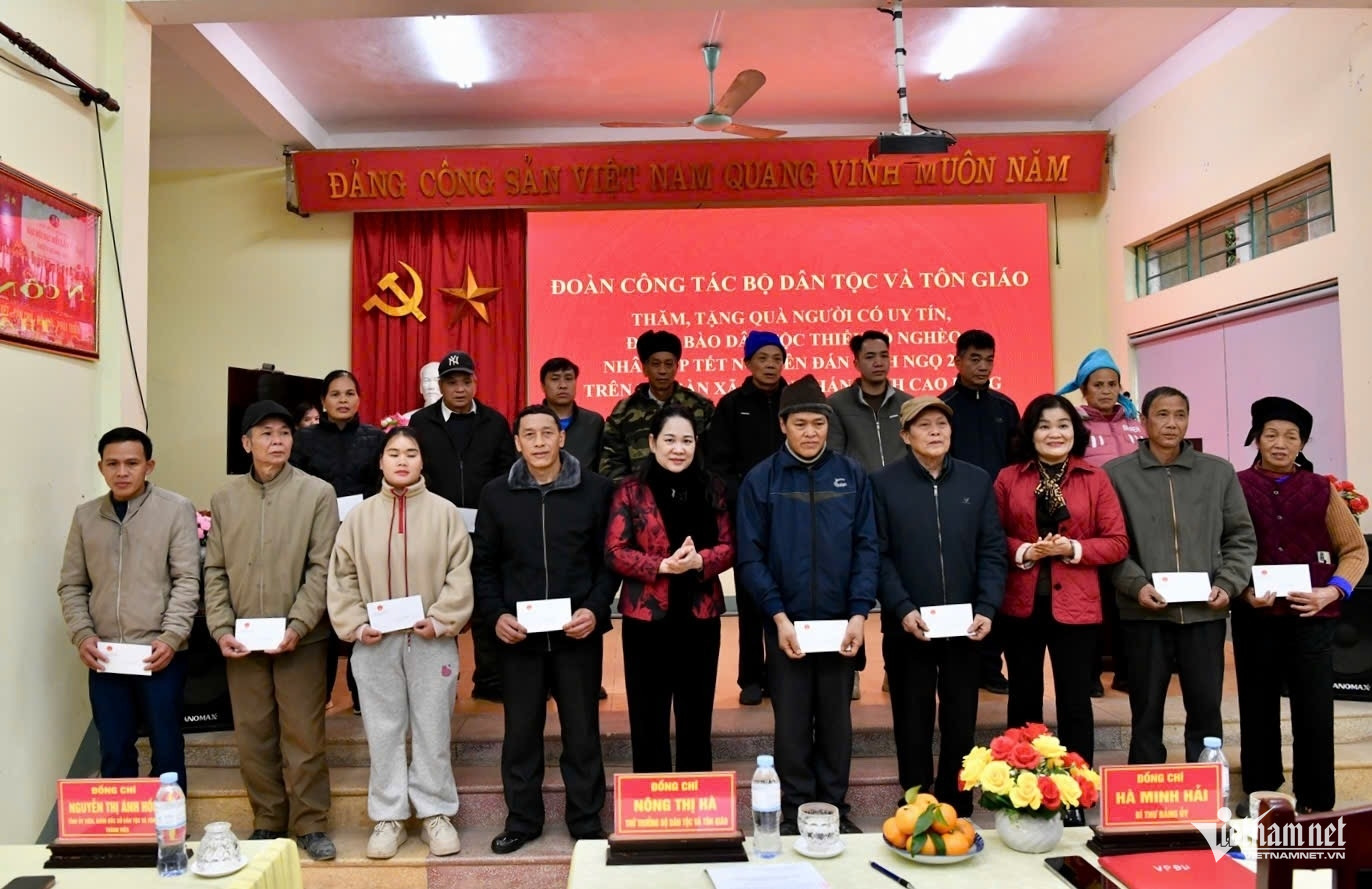 W-Thúy Hồng ảnh 3.jpg