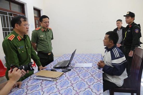 Bản tin trưa 6/2: Danh tính 2 nghi phạm cướp ngân hàng ở Gia Lai