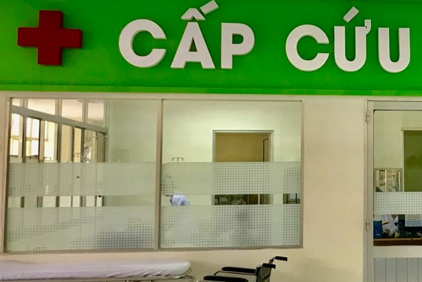 Bé trai 10 tuổi đột qụy sau khi đi chơi cầu lông