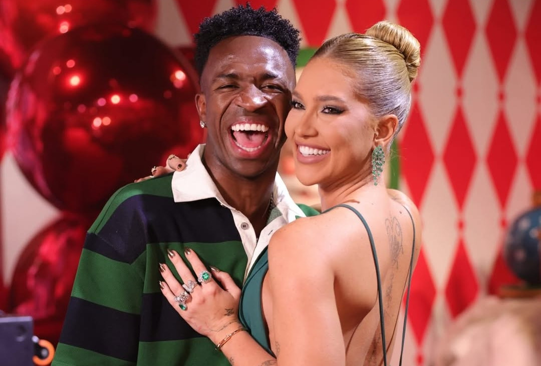 Chuyện yêu của Vinicius: Giữa lãng mạn và áp lực