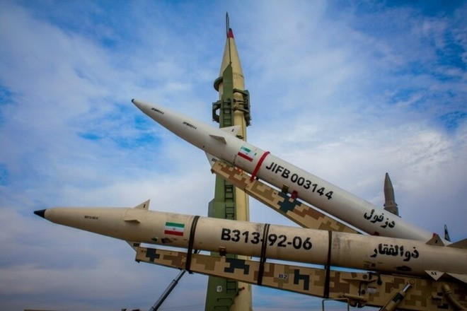 Iran thay đổi học thuyết quân sự, nâng cấp kho tên lửa giữa căng thẳng với Mỹ