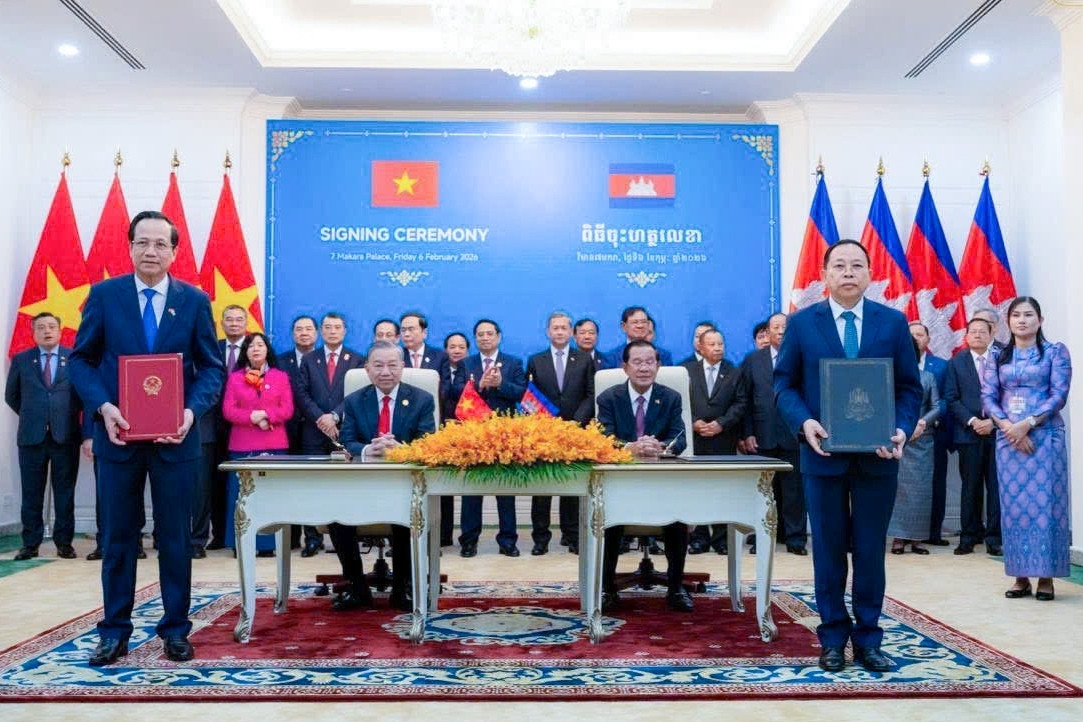 Việt Nam sẽ đào tạo, bồi dưỡng kiến thức công tác dân tộc cho cán bộ Campuchia