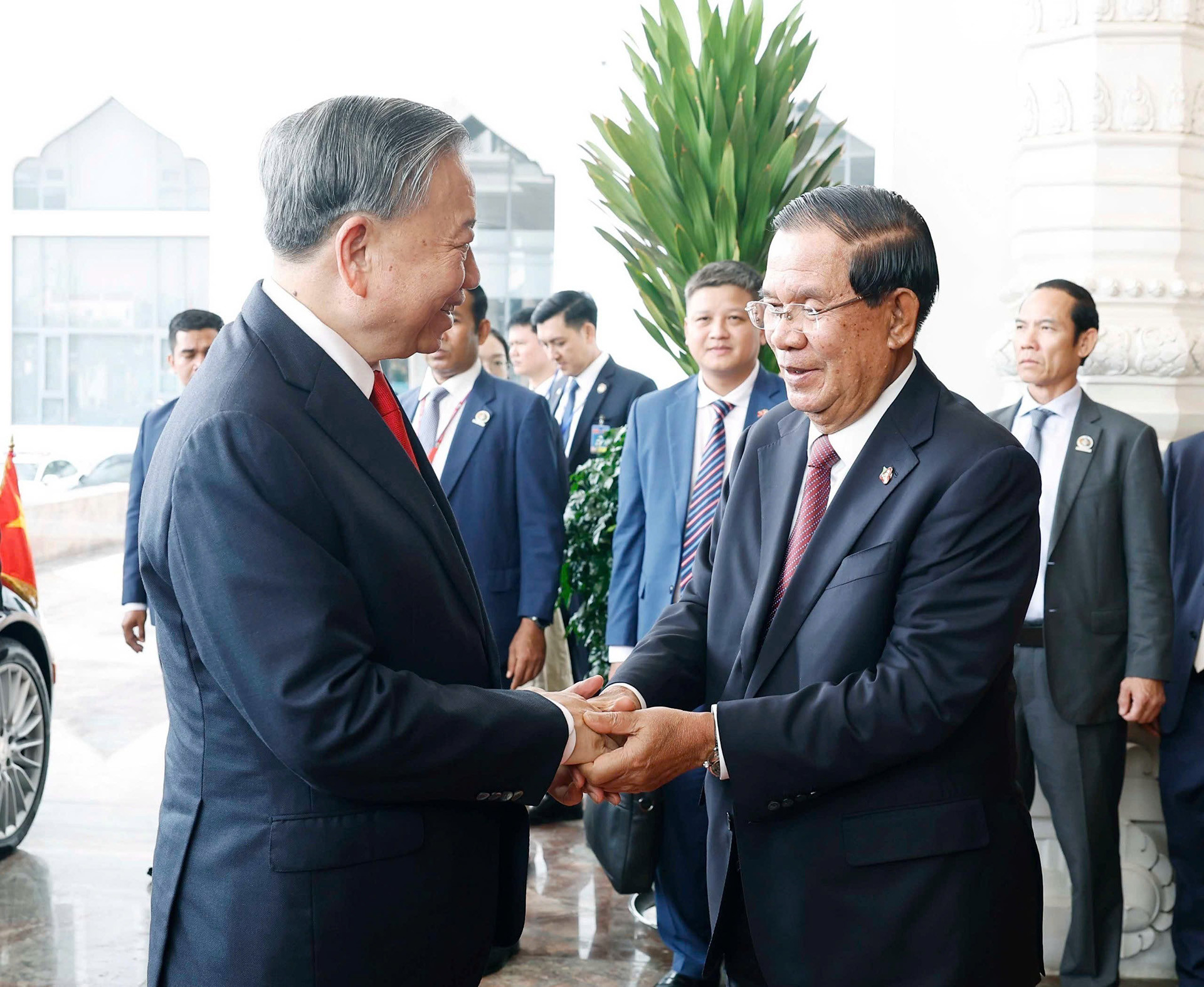 vnapotalhoidamgiuadangcongsanvietnamvadangnhandancampuchia8576669 17703538464851540727597.jpg