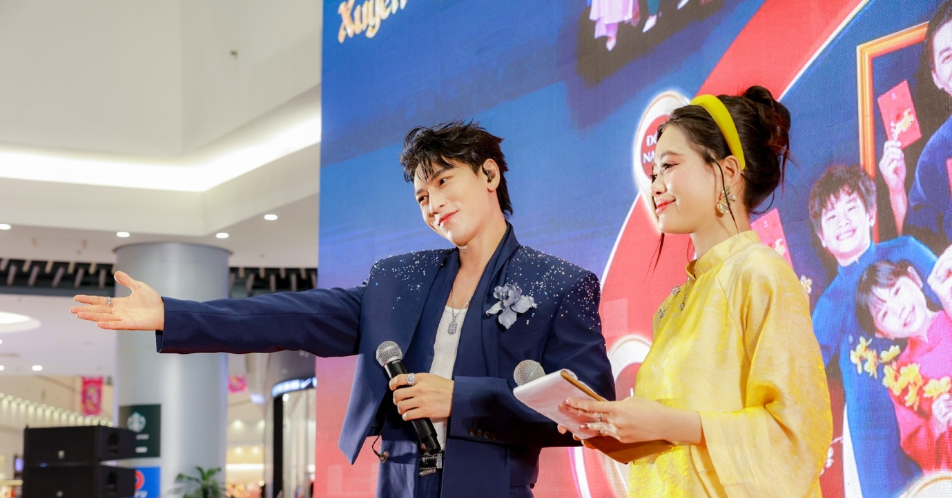 Vui Tết cùng Isaac, Bùi Công Nam tại chuỗi Tọa độ Tích lộc xuyên Việt PNJ