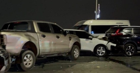 Bản tin cuối ngày 7/2: 5 ô tô đâm liên hoàn trên cầu Nhật Tân