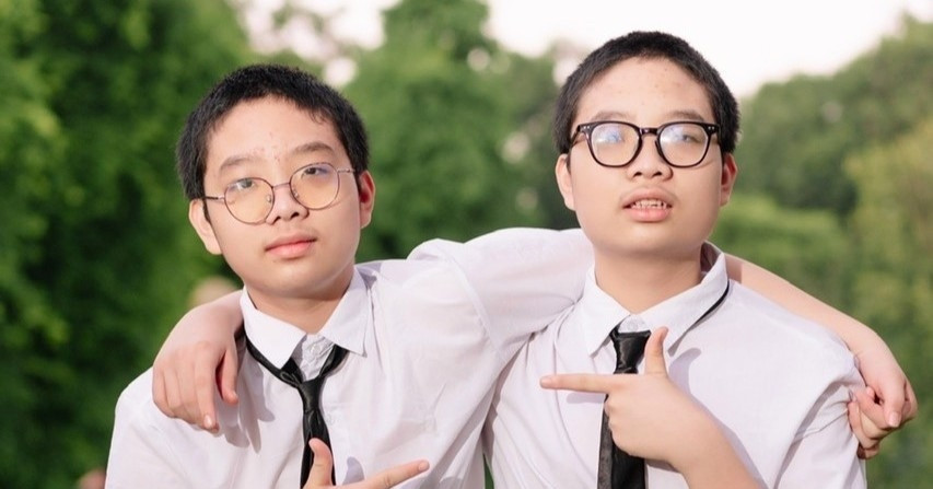 Anh em sinh đôi ở Hà Nội cùng giành giải Nhất thi học sinh giỏi Toán