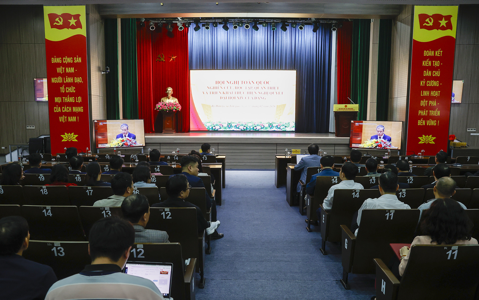 Bộ DTTG_7029_7066.jpg