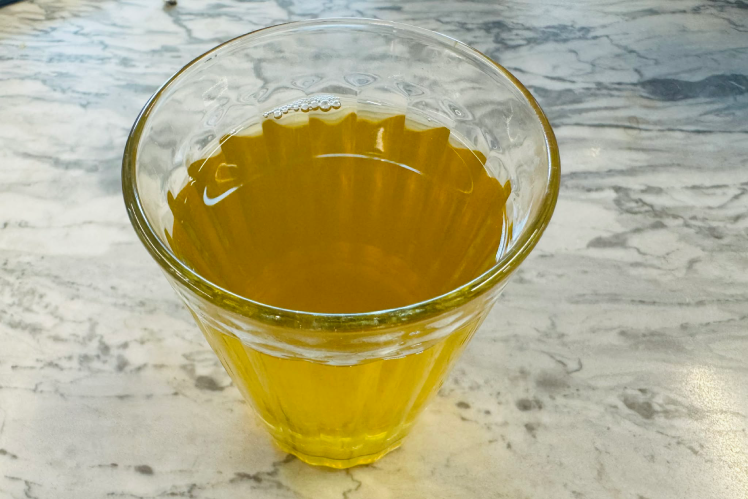 Có nên uống trà xanh để qua đêm?