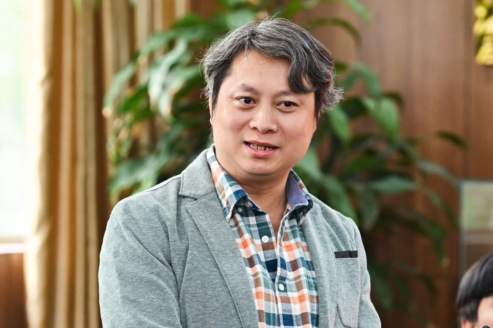 Cựu Á quân Olympia nổi tiếng một thời nhiều lần về nước tìm cơ hội cống hiến