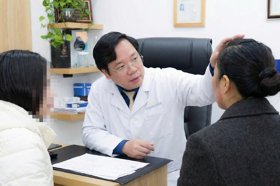 Người phụ nữ nhập viện vì biến chứng u hạt khi tự tiêm meso làm đẹp tại nhà Gặp họa khi đang gội đầu, được mời làm đẹp