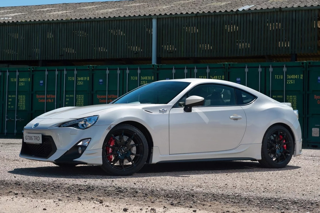 Phát hiện nam thiếu niên lái xe tốc độ 189 km/h trên đường giới hạn 100 km/h