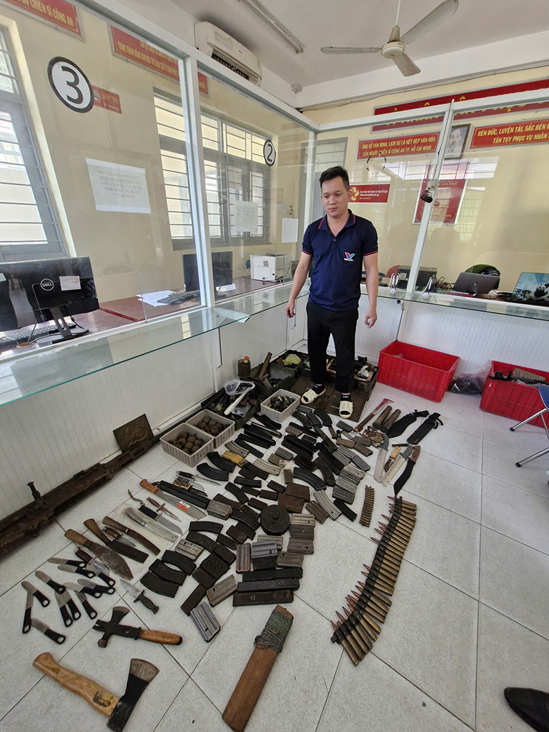 mua ban sung dan 2.png