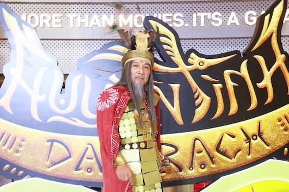 NSND Trọng Trinh lạ lẫm với tạo hình Vua Hùng, trang phục nặng 20kg