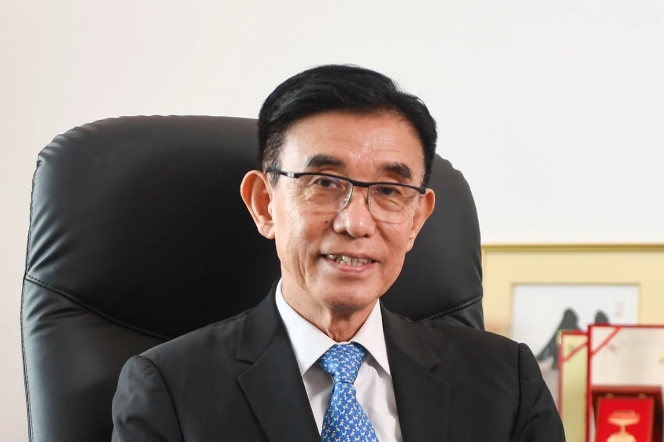 Từ bỏ Thung lũng Silicon về nước, chủ tịch 82 tuổi ra quyết định ‘đắt giá’