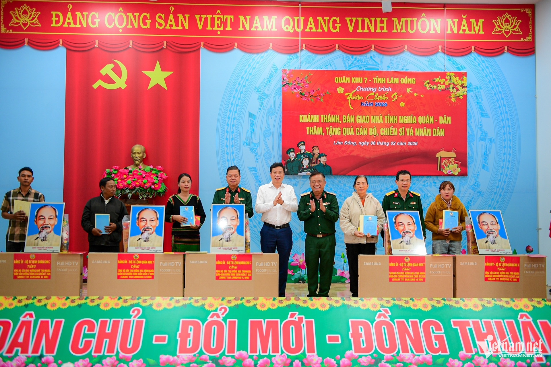 W-đồng bào lâm đồng 6.jpg