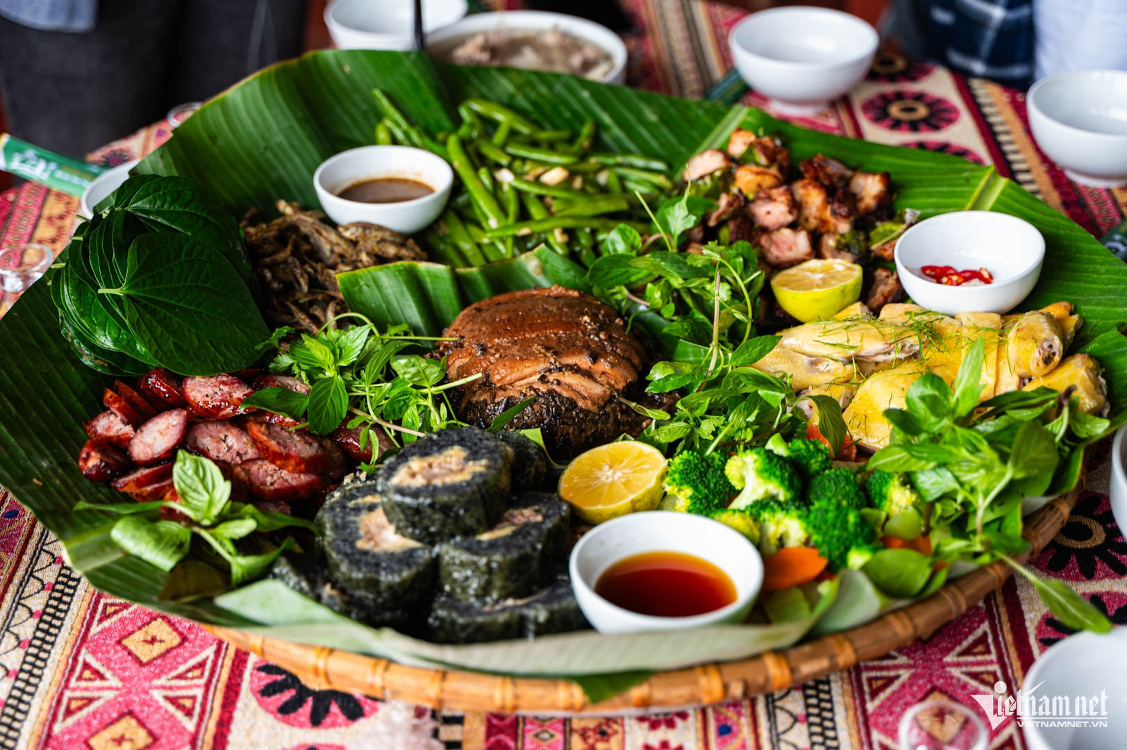 W-lạp sườn đặc sản lạng sơn.jpg