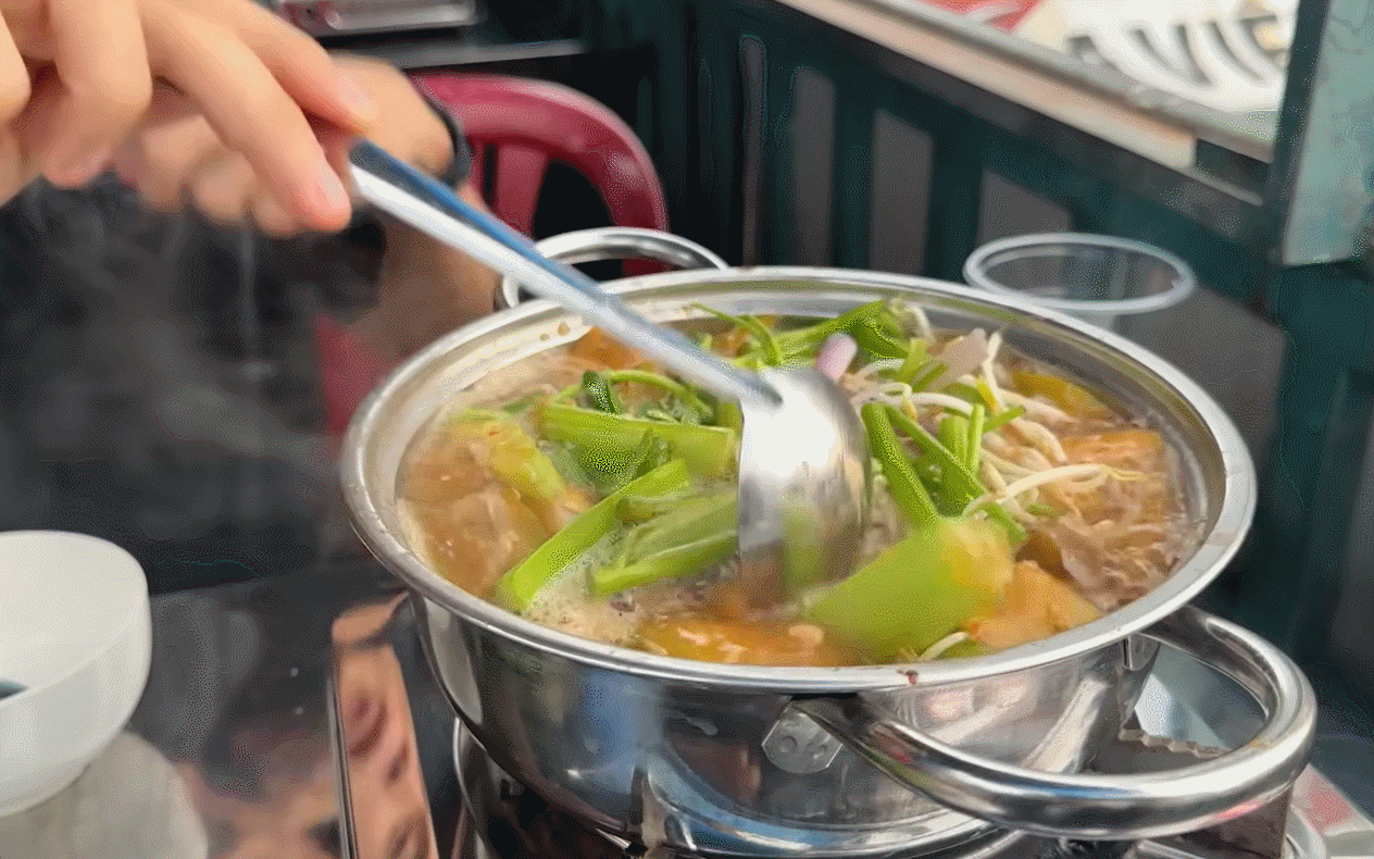 bún mắm 1.gif