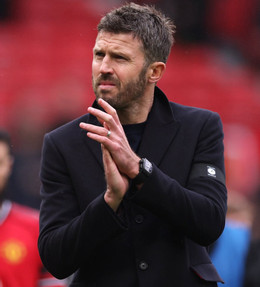 Carrick MU Tottenham.jpg