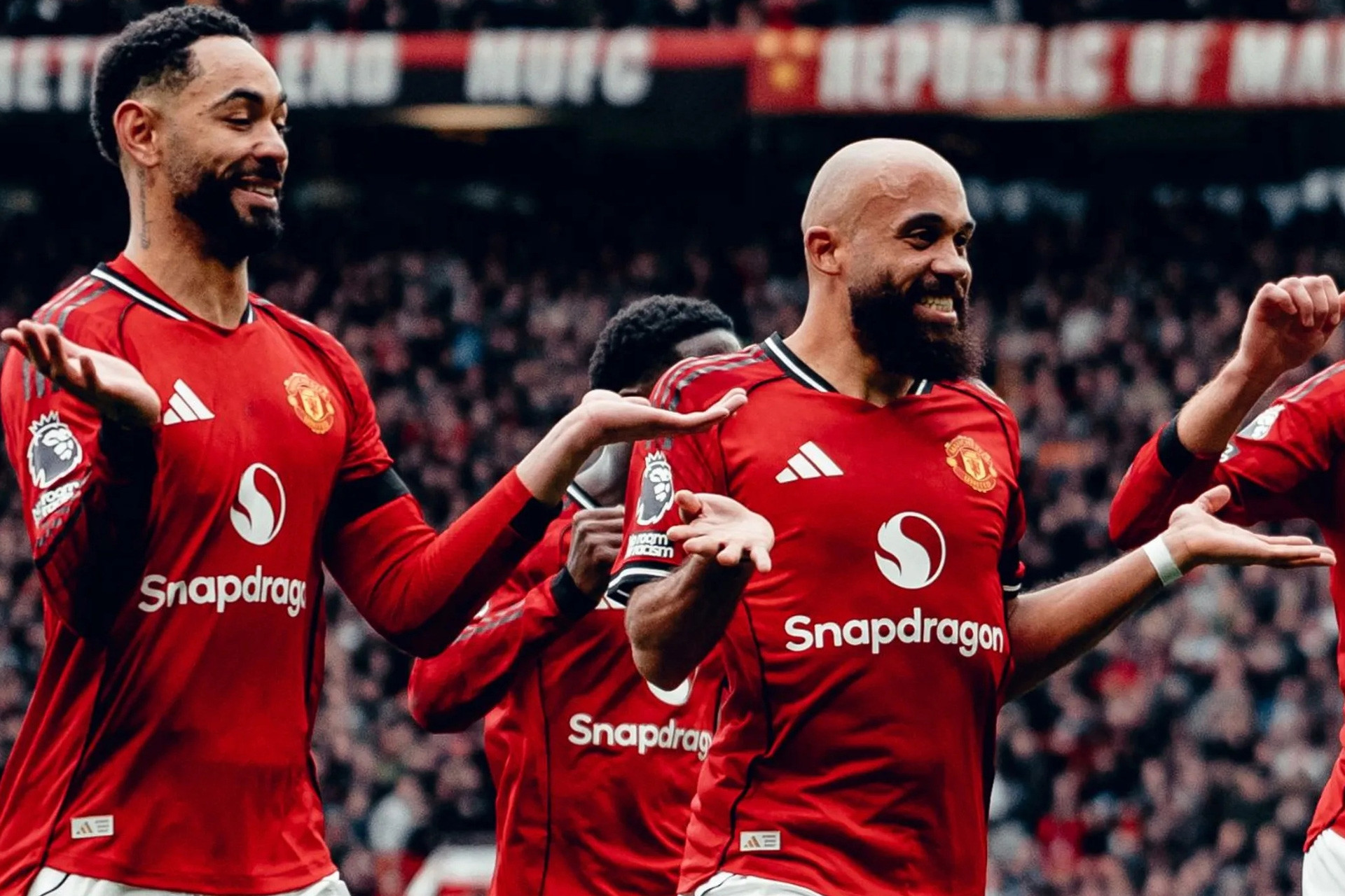 MU thắng đẹp Tottenham: Giá trị vàng của Carrick