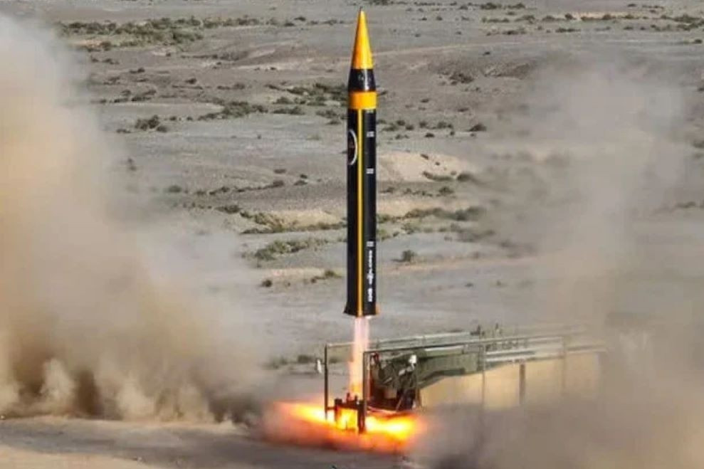 Tên lửa Kheibar tầm bắn 2.000km, đầu đạn 1.800kg, 'xuyên thủng mọi lá chắn phòng không'