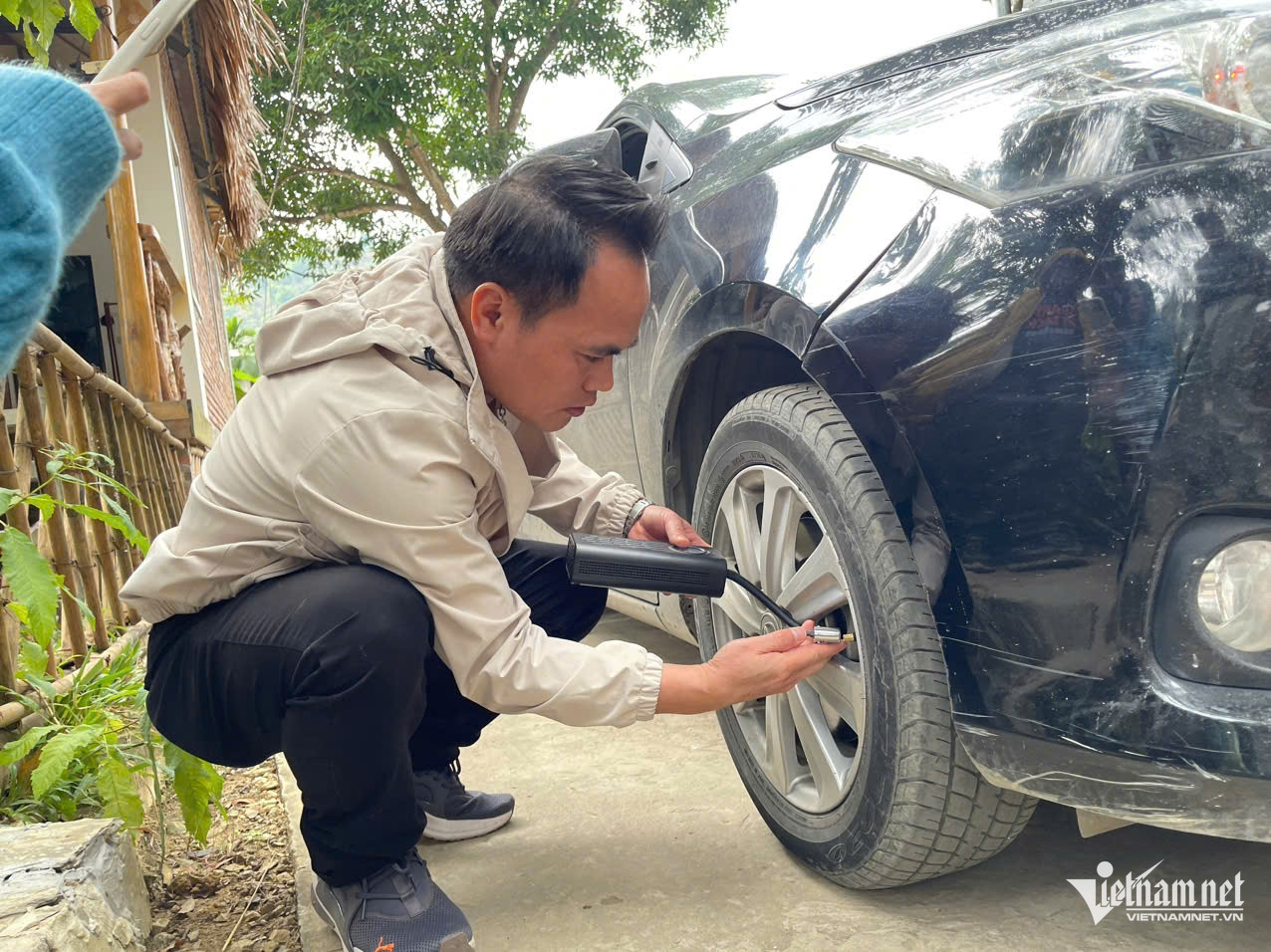 W-Bom lop xe VNN.jpg