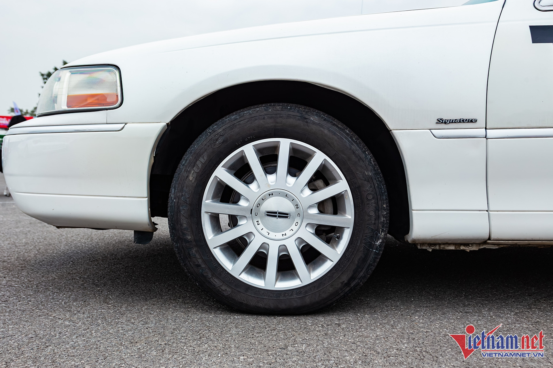 W-lincoln limousine 7.JPG.jpg