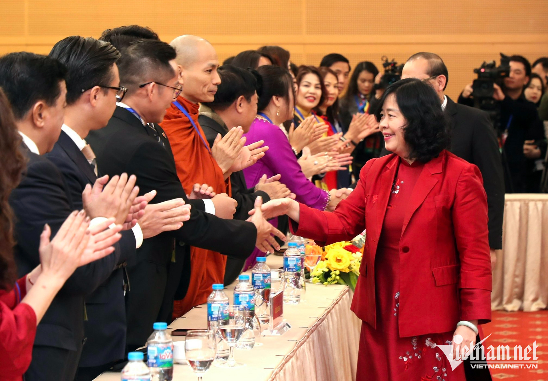 W-MTTQ gặp kiều bào 2.jpg