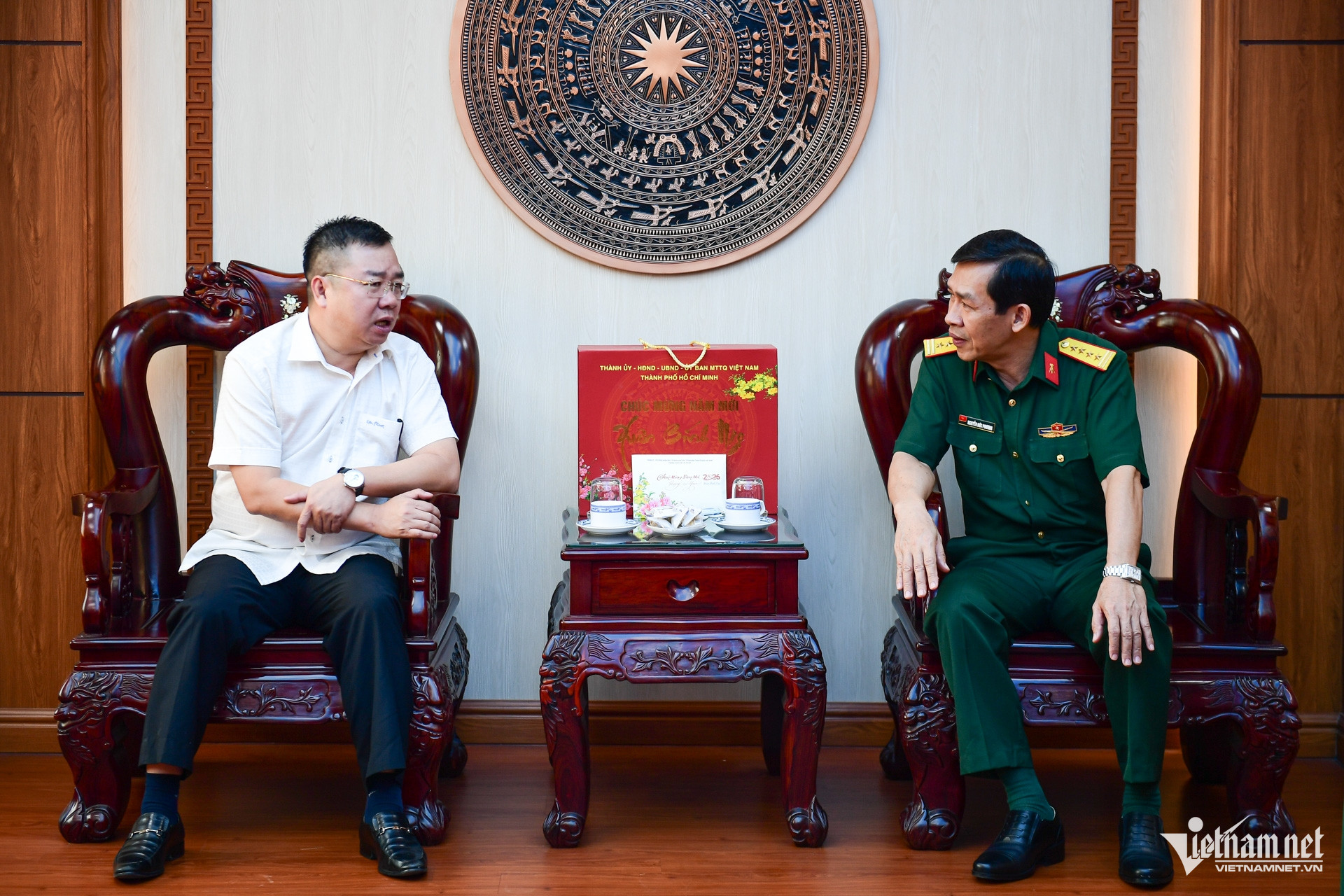 W-Sở DTTG TPHCM thăm chúc tết 6.jpg