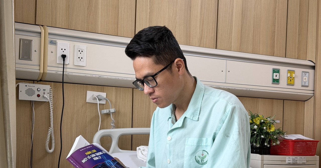 Bác sĩ trẻ vùng cao xúc động trong ngày trở về từ cửa tử