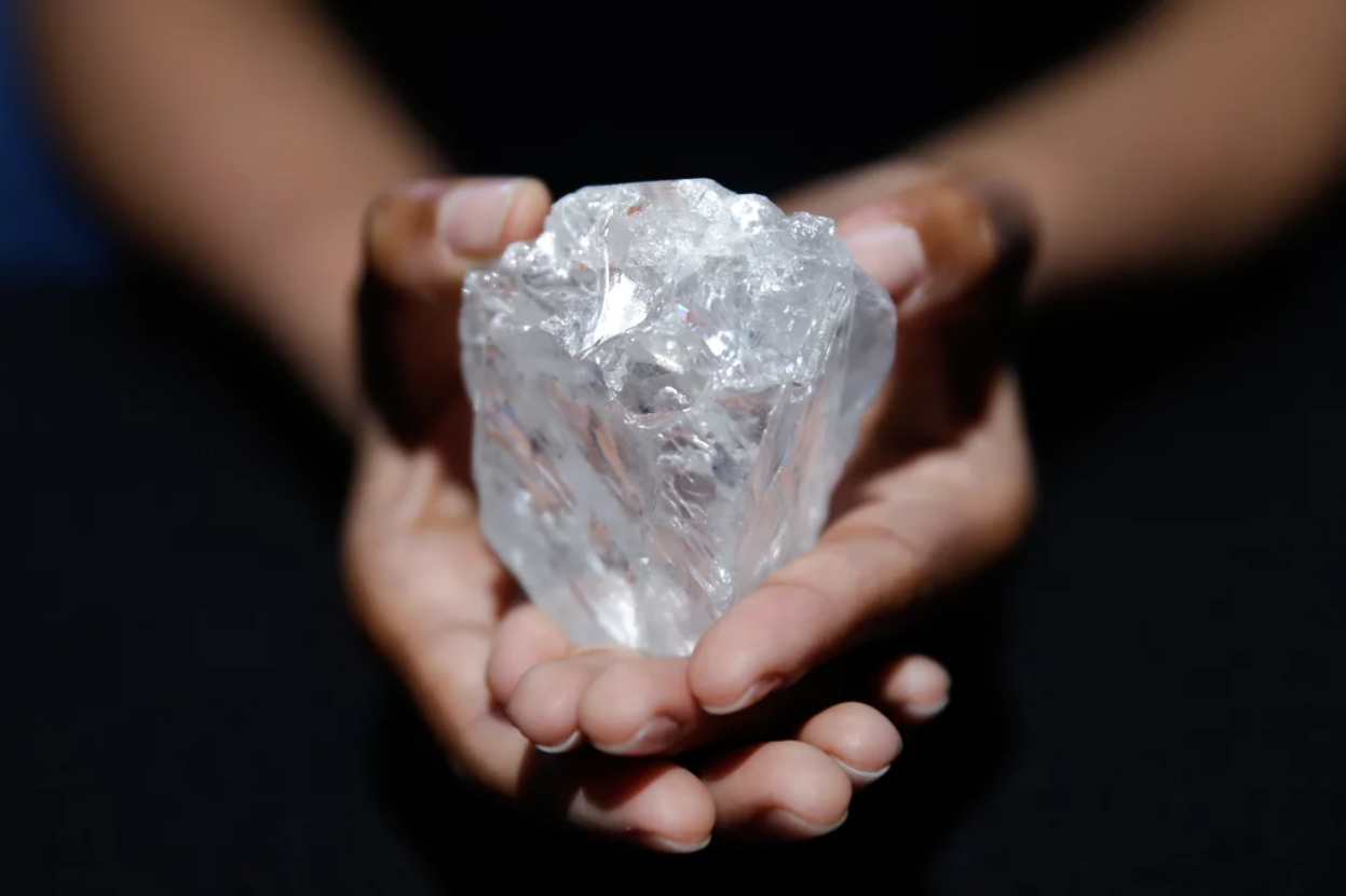 Bí ẩn kho báu kim cương tỷ đô bên trong ‘núi lửa’ châu Phi