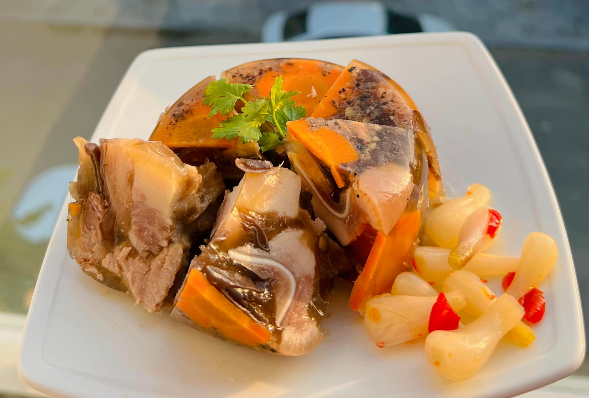 Cách nấu thịt đông truyền thống ngon đãi khách ngày Tết