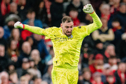 https://static-images.vnncdn.net/vps_images_publish/000001/000003/2026/2/9/donnarumma-liverpool-man-city-2-714.jpg