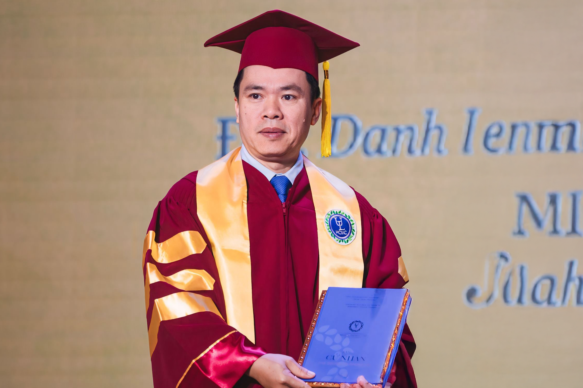 Giáo sư Đỗ Văn Đại được tặng Huân chương Hiệp sĩ của Pháp