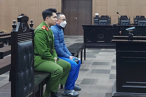 Hàng trăm nhà đầu tư sập bẫy lừa đảo từ chiêu 'thưởng vàng' của Tổng giám đốc