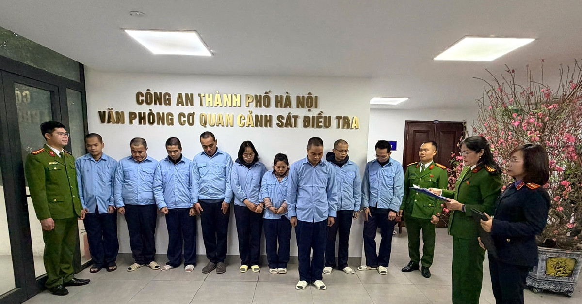 Khởi tố 9 đối tượng lừa đảo hơn 318 tỷ đồng của ngân hàng ở Hà Nội