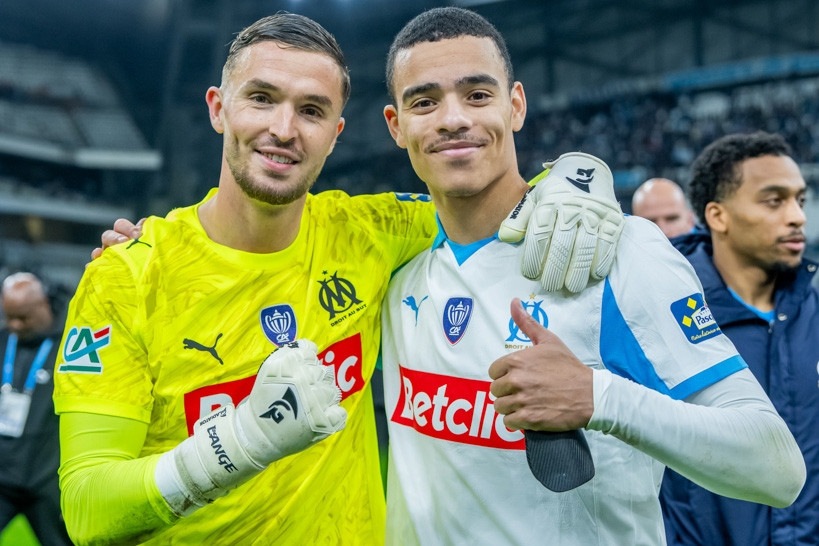 Liverpool chi đậm chiêu mộ Greenwood thay thế Salah