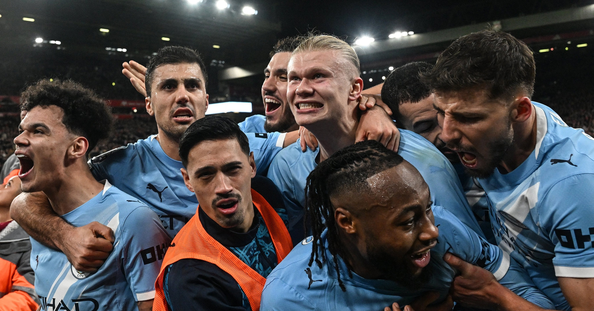 Man City thắng kịch tính Liverpool: Vũ điệu trái tim