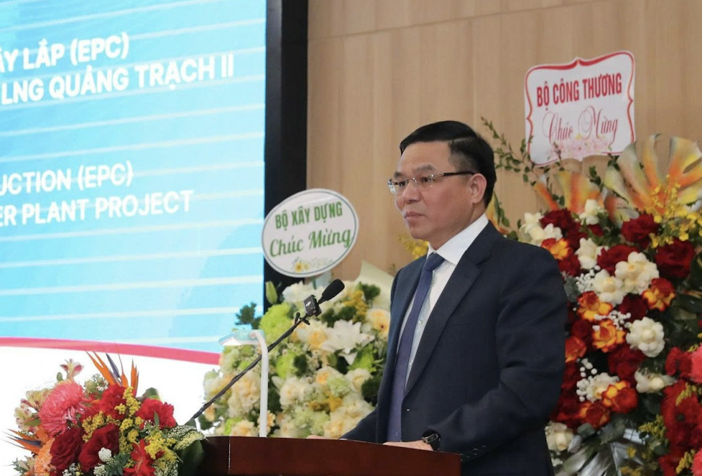 Quyền Bộ trưởng Công Thương: Không để xảy ra chậm tiến độ nhiệt điện LNG Quảng Trạch II