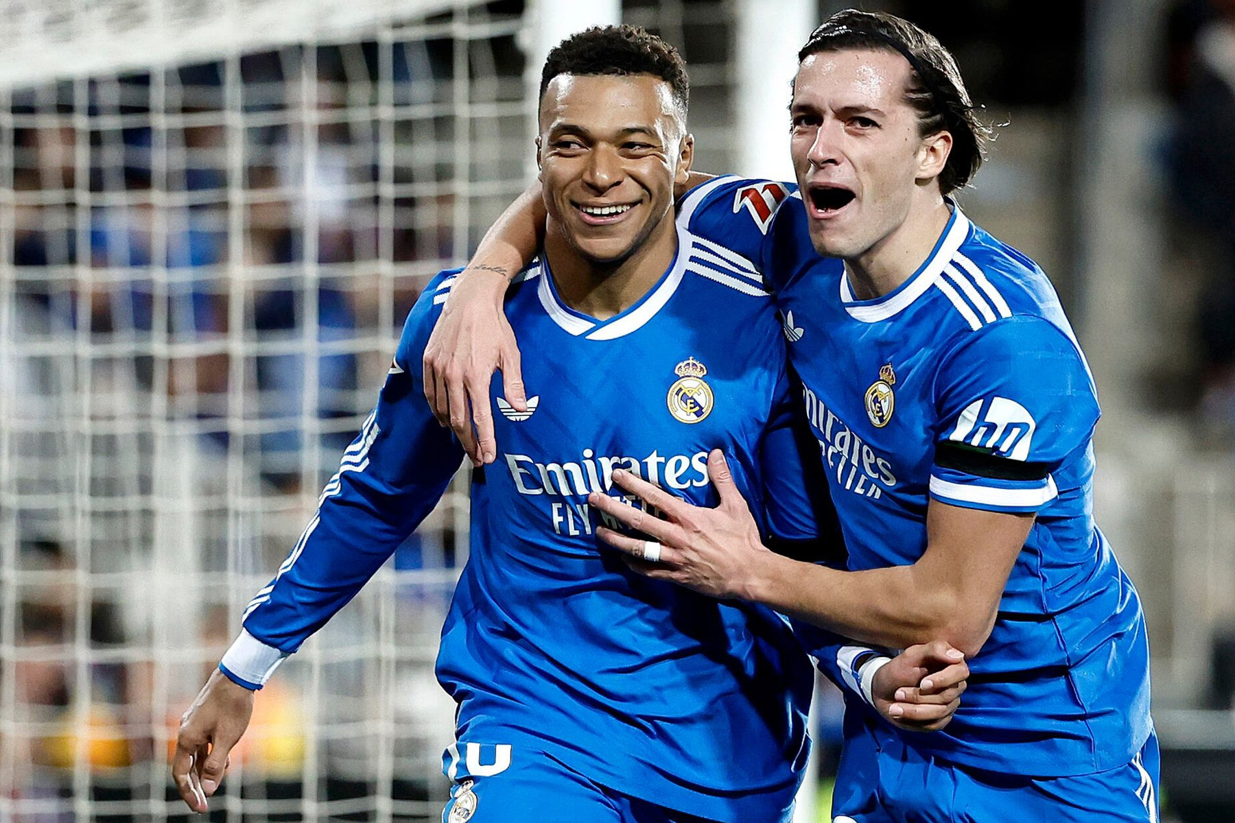 Real Madrid thắng nghẹt thở, Arbeloa tuyên bố Mbappe vượt Ronaldo