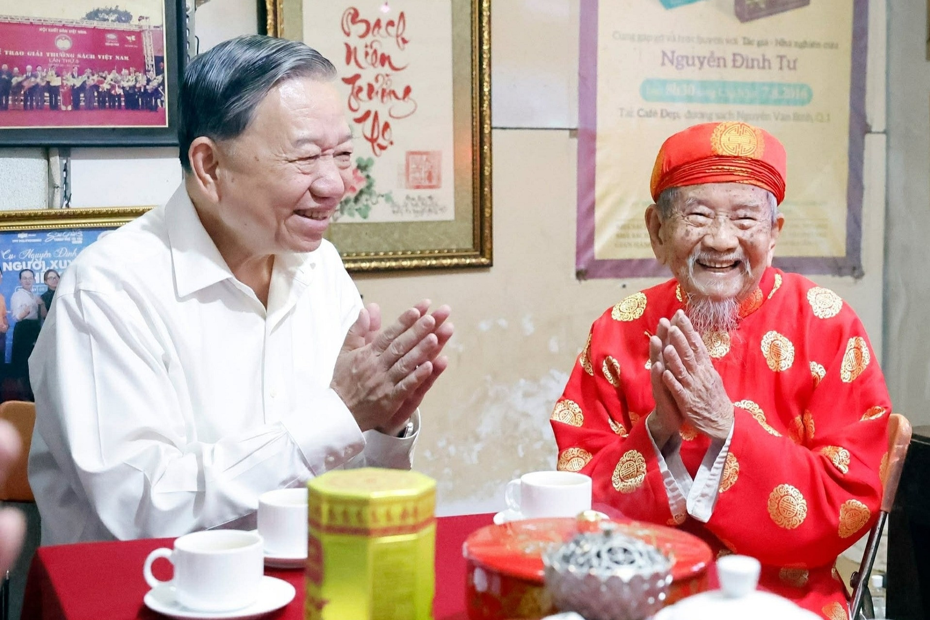 Tổng Bí thư chúc Tết Đảng bộ, chính quyền và nhân dân TPHCM