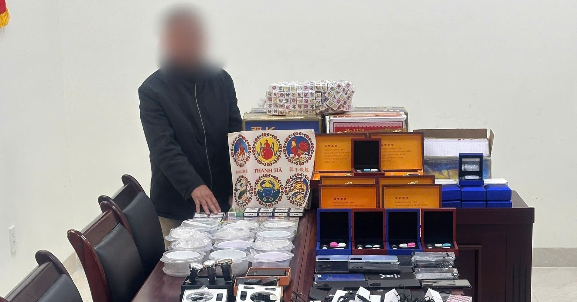 Triệt phá đường dây cung cấp thiết bị gian lận đánh bạc quy mô lớn ở Đà Nẵng