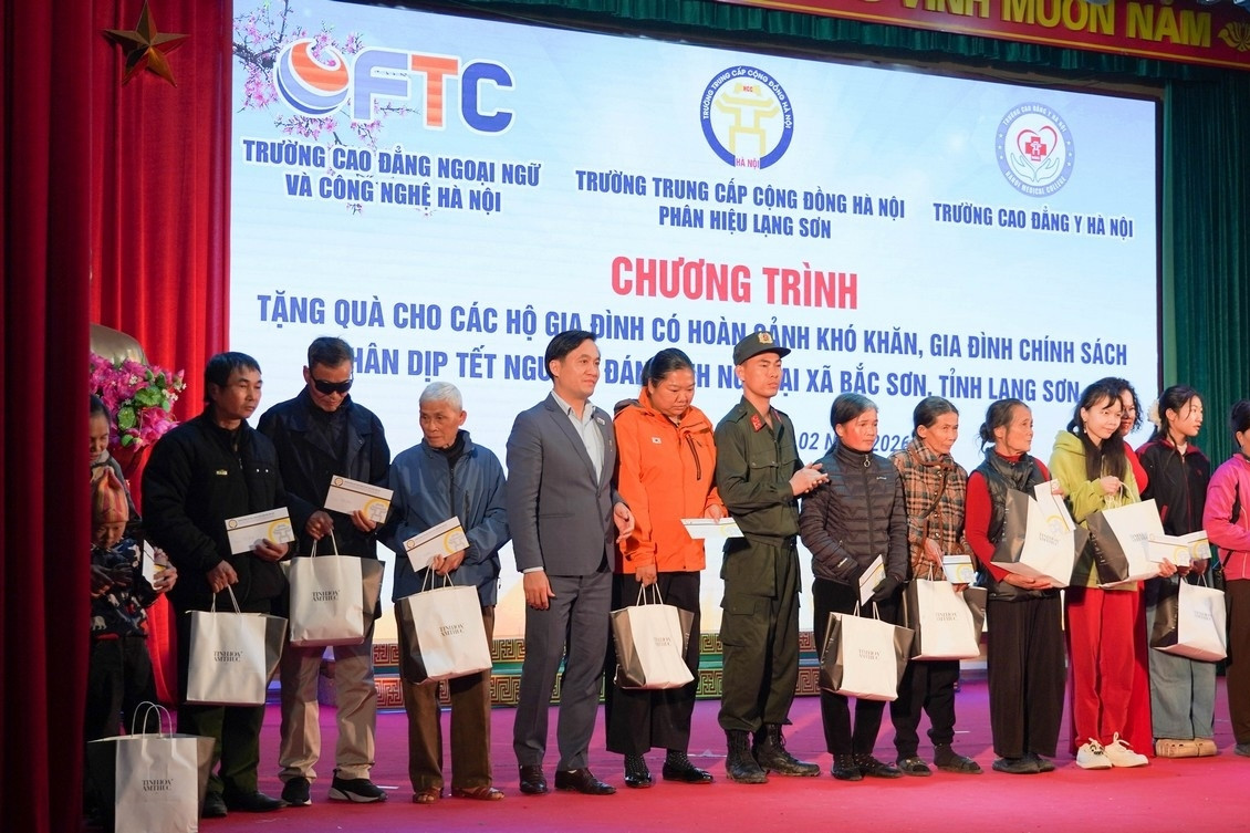 Trường CĐ Ngoại ngữ và Công nghệ Hà Nội lan tỏa trách nhiệm xã hội