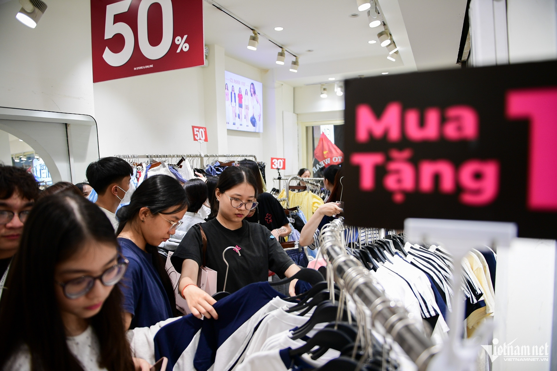 W-mua sắm TPHCM 6.jpg