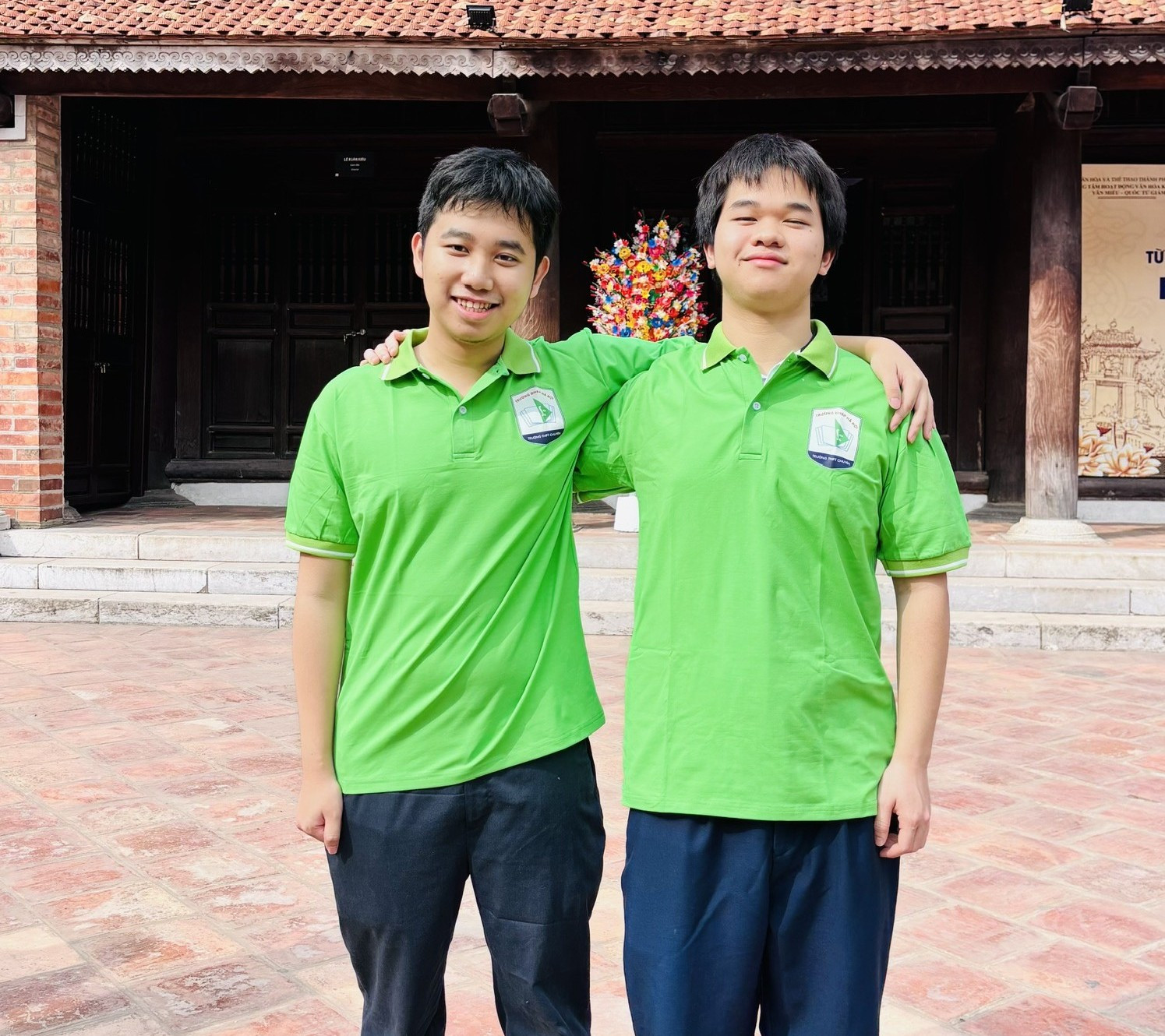 z7447554308485_da287c10a496311d17aba3c9060983c8 2153.jpg